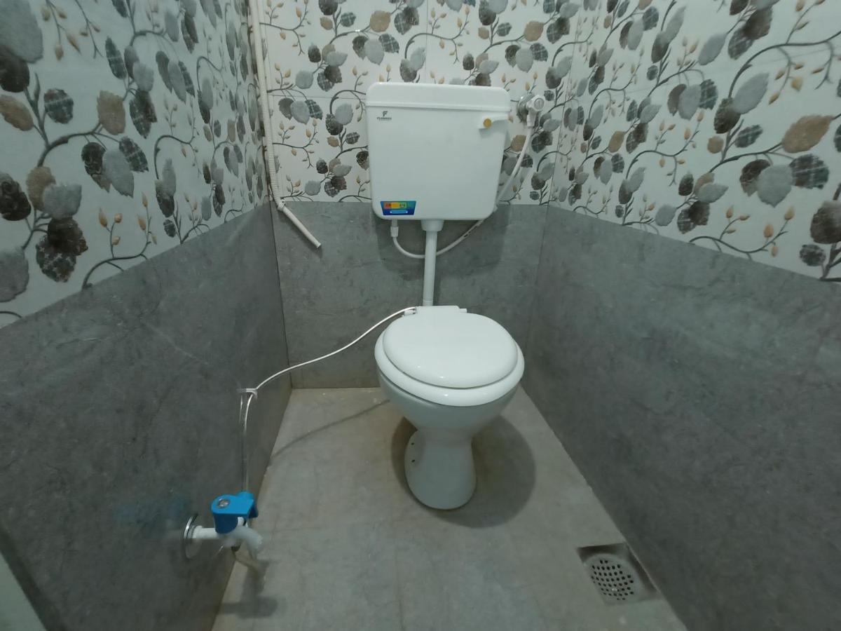 Baba Guest House Ujjain Buitenkant foto