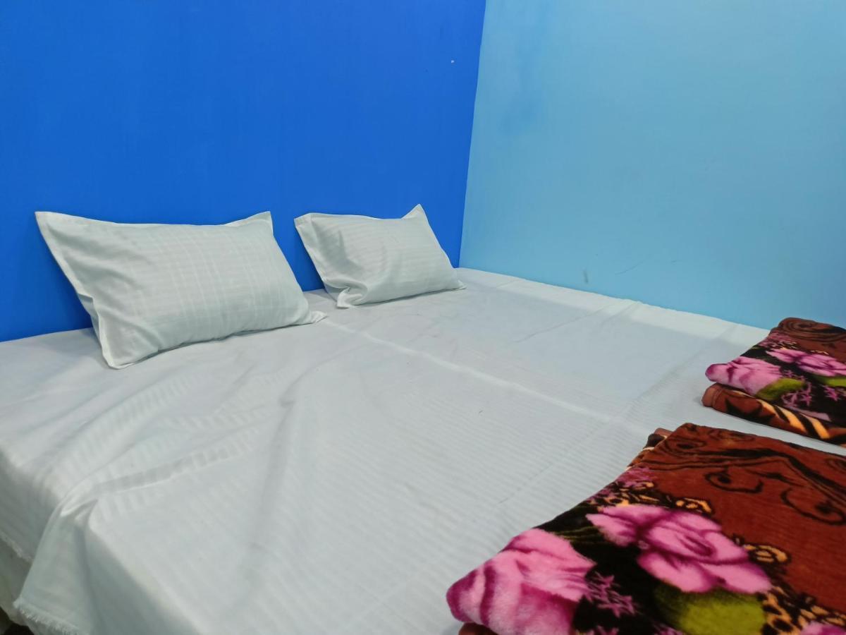 Baba Guest House Ujjain Buitenkant foto